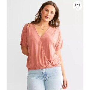 NWT Daytrip Buckle Pink Ribbed Caged Lattice Neck Surplice Wrap Top L